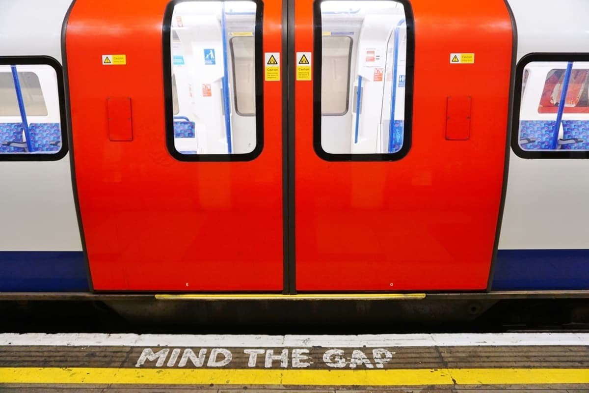 London Travel Disruption This Weekend: Full List of Tube and Train Closures for April 18-19 2026