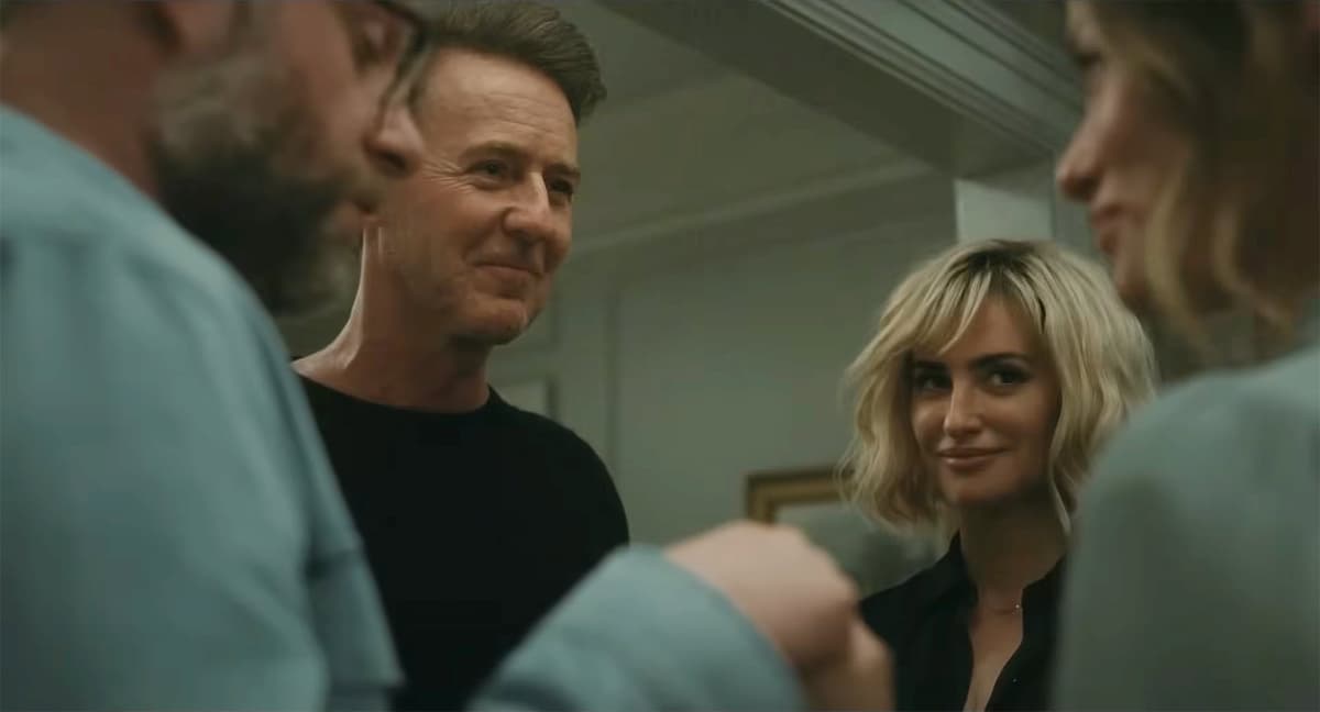 Fun Second Trailer for 'The Invite' Film W/ Cruz, Norton, Rogen, Wilde