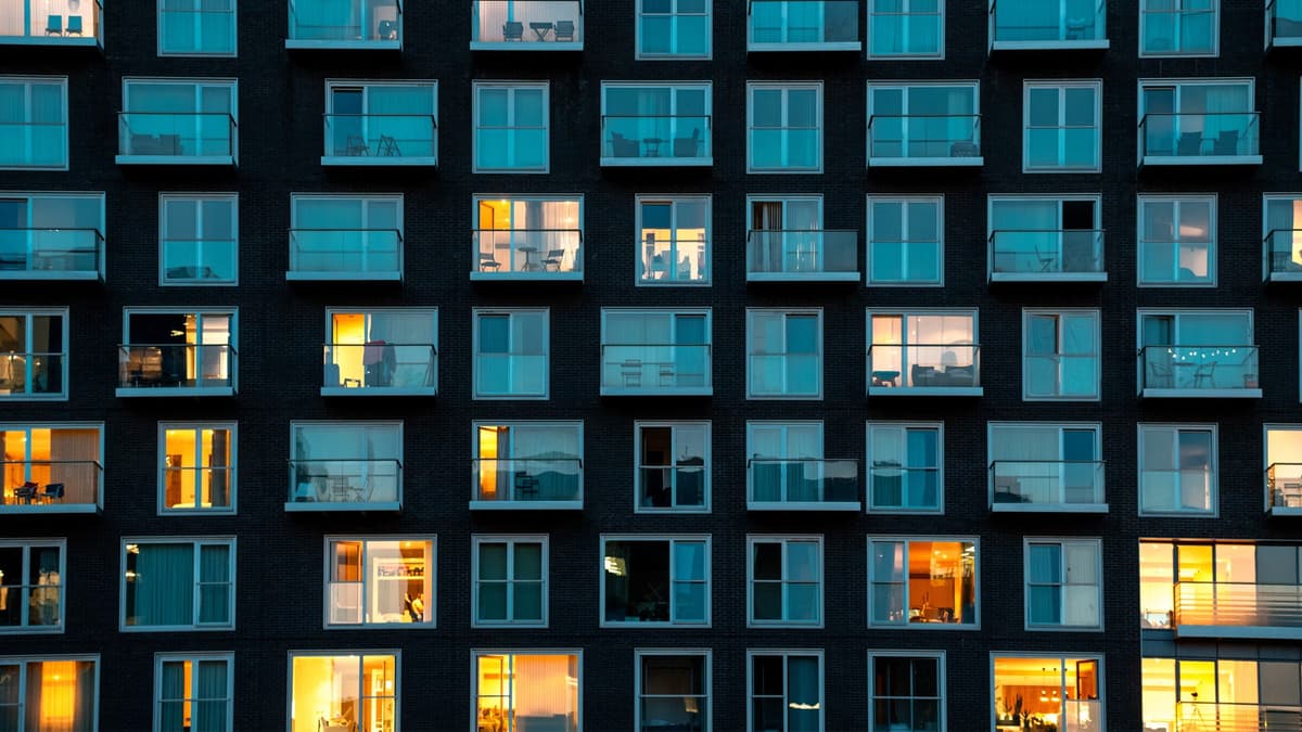 The Typical Homeowner Earns About 85% More Than the Typical Renter—But the Largest Gaps Aren’t Where You Might Expect