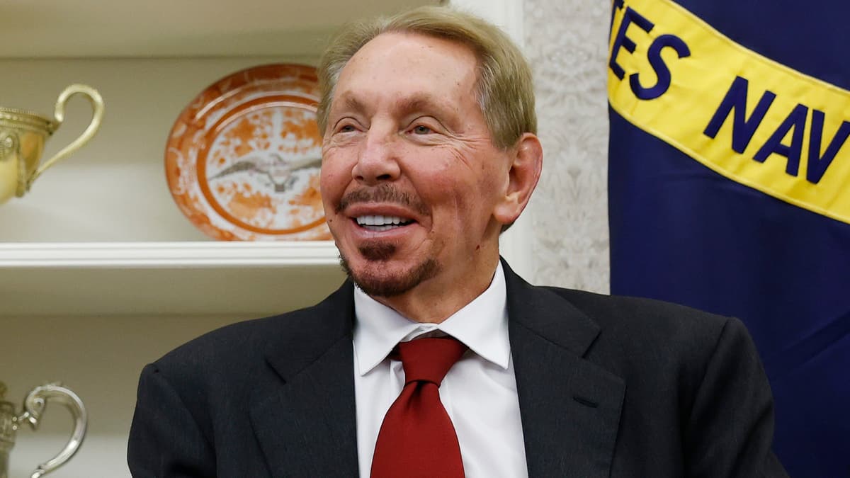 Larry Ellison Makes $173 Million Palm Beach Estate Near Trump’s Mar-a-Lago His Official Residence