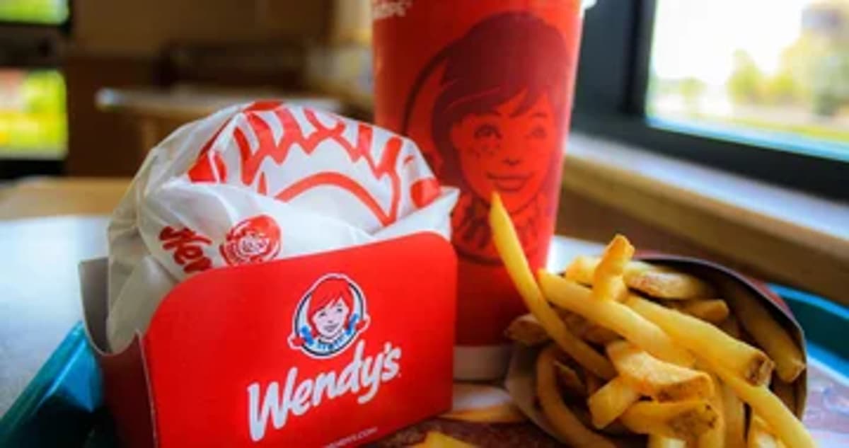 Wendy’s Q1 Sales Decline 7.8% as Project Fresh Turnaround Gains Momentum