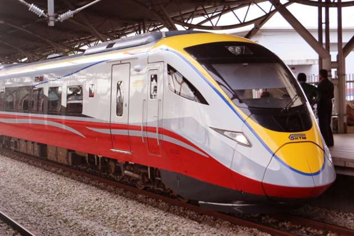 KTMB to Offer 30% Discount on ETS and ERT Tickets From April 15, Says Transport Minister Anthony Loke
