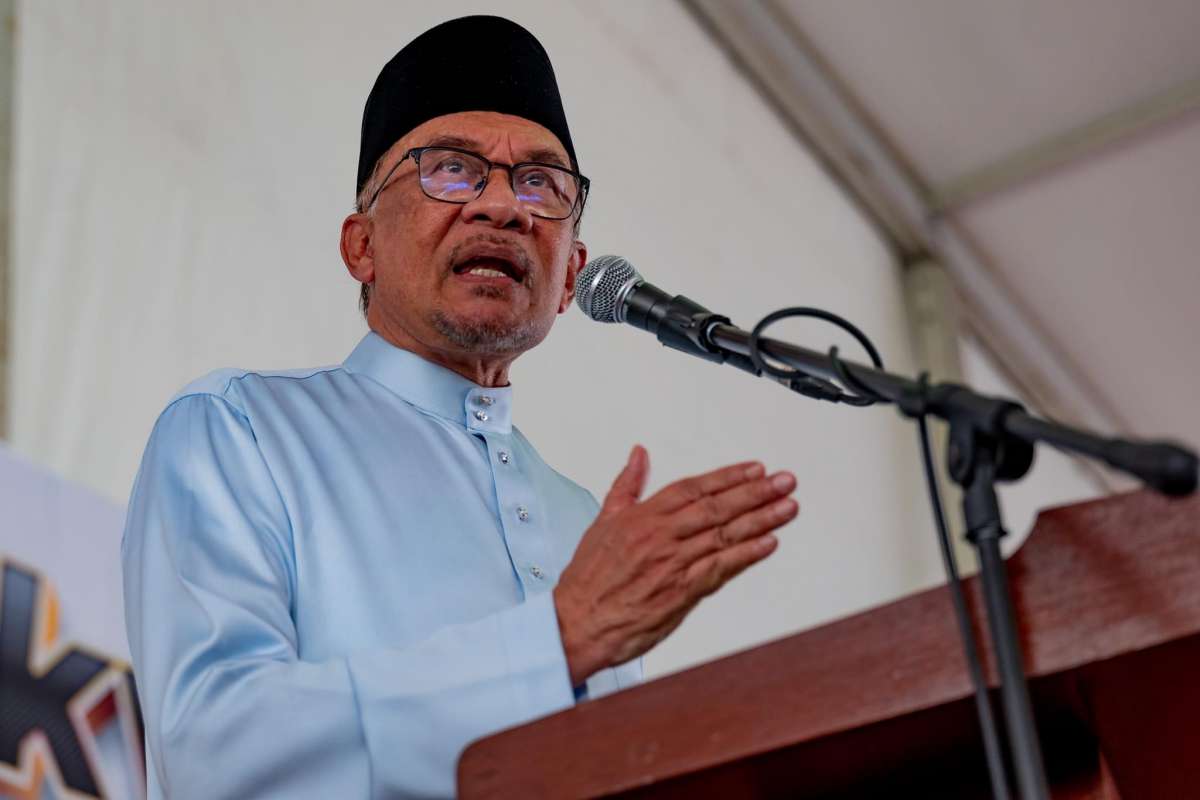 Malaysia’s Fuel Supply Secure but Finances Continue to Be Strained to Keep Budi95 at RM1.99 a Litre – Anwar