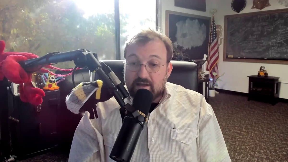 Hoskinson Praises DJED's Brief 5‑hour Depeg as Magical