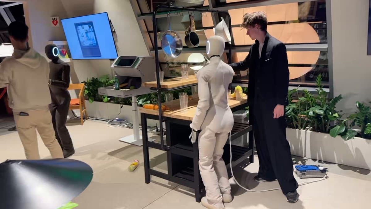 From Apple IIs to Robots: Tech’s Wild Leap