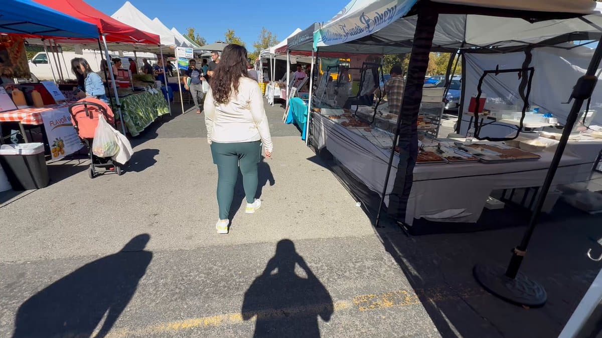 Robots Turn Billionaire Meals Into Everyday Service