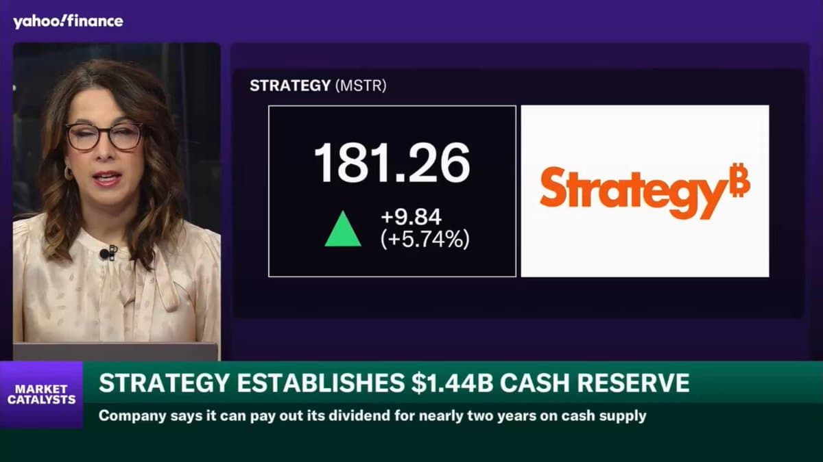 Bitcoin: Invest, Don't Trade, Says Strategy CEO