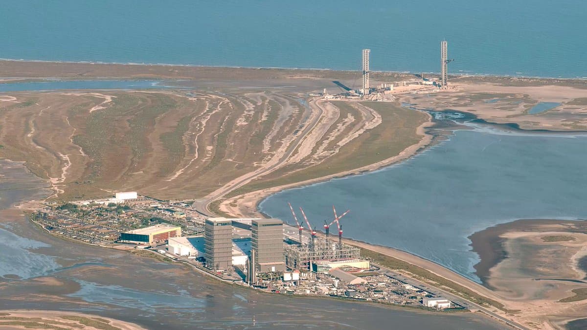 Starship's New Phase Sparks Multi‑Site Buildout and Missions