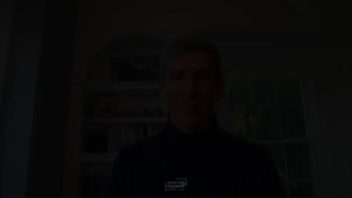 Gold Rally Triggers Bitcoin Sell‑off, Driving Crash