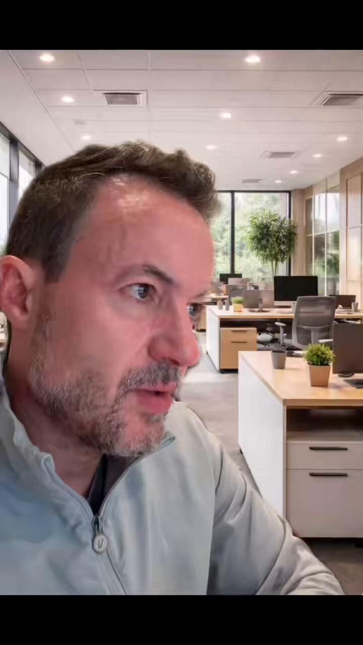 Undocumented Knowledge Cripples Teams When Experts Vacation