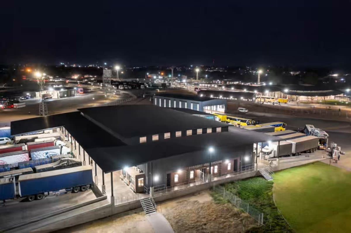 President Upgrades Beitbridge Border, Showcasing Night Transformation