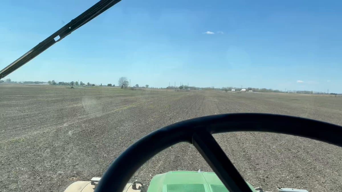 Testing 8-Row Gaps for Higher Corn Yields