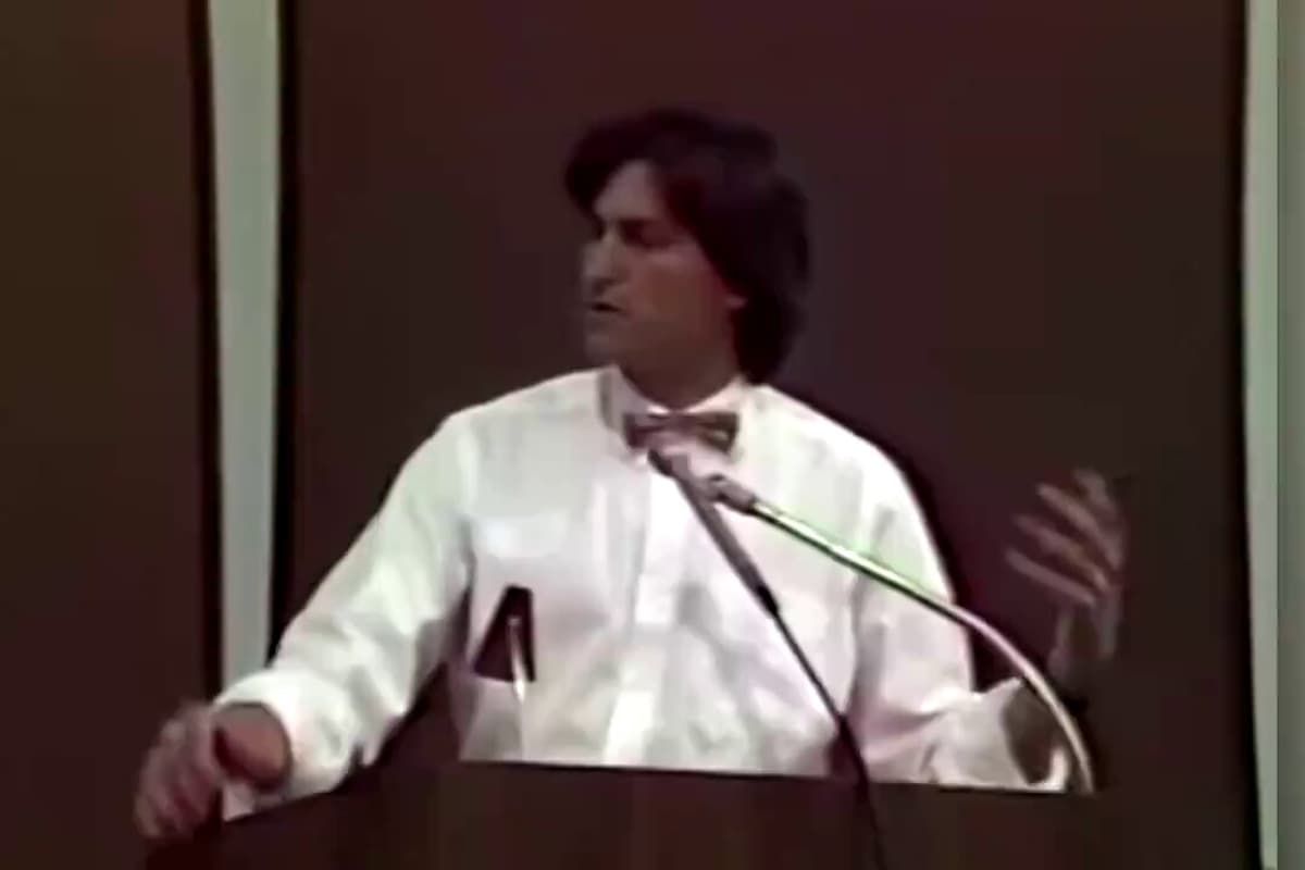 Jobs Modeled Apple’s Flat Hierarchy on the Catholic Church