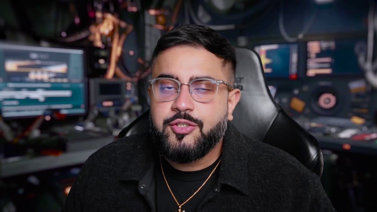 AR Glasses Turn Phones Into Real‑World Wall Hack
