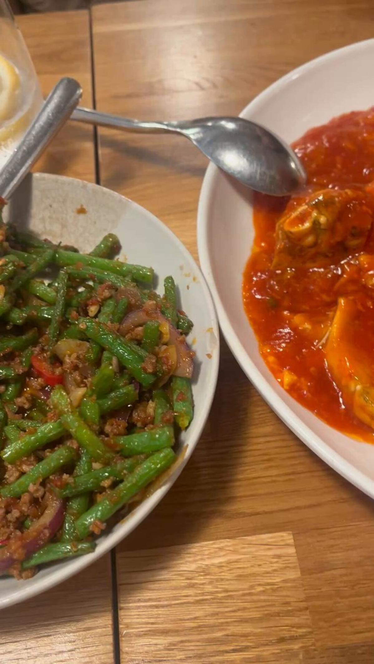 Sentosa's Chilli Crab Delivers Delicious, Messy Delight