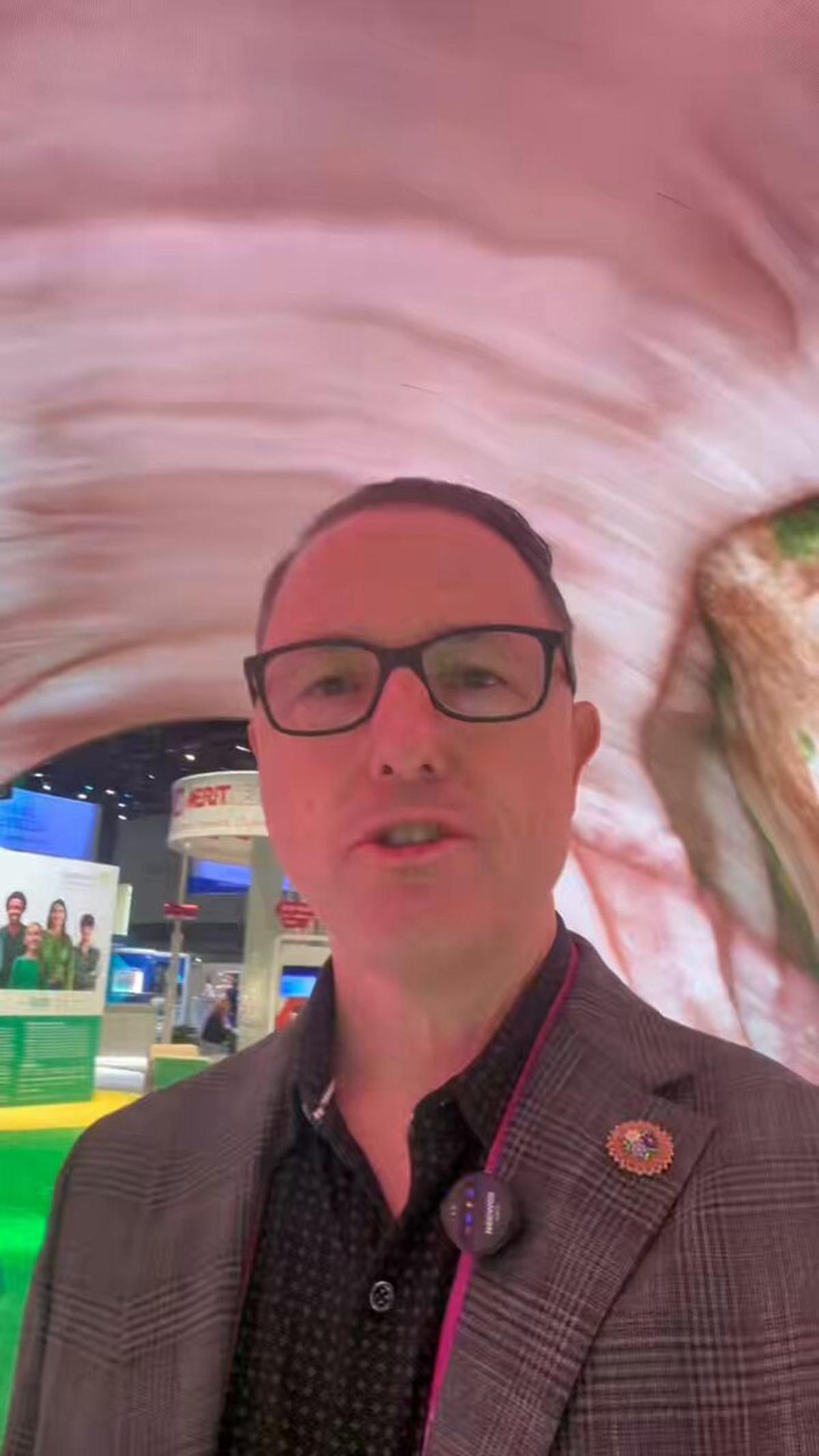 Immersive Tech Transforms Learning, Yet Risks Simplicity