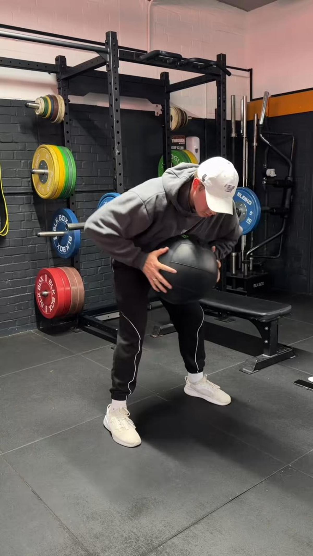 Long Drive Champ Luke Curtis Preps with Contrast Training