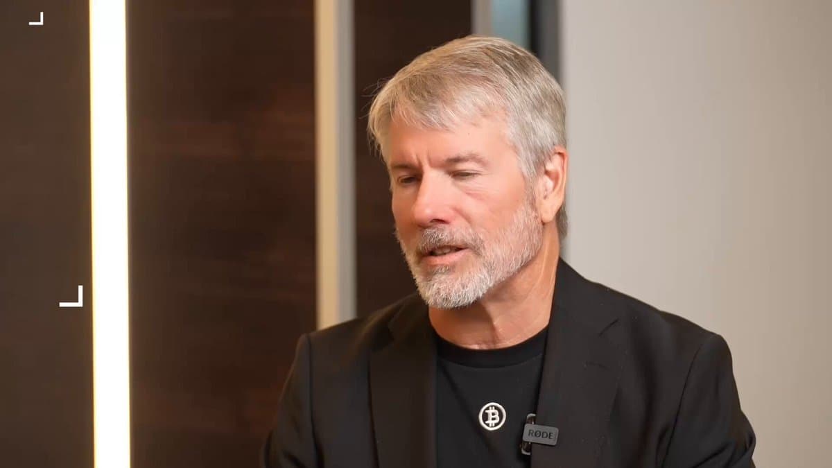Strategy Buys More Bitcoin Than It Sells, Says Saylor