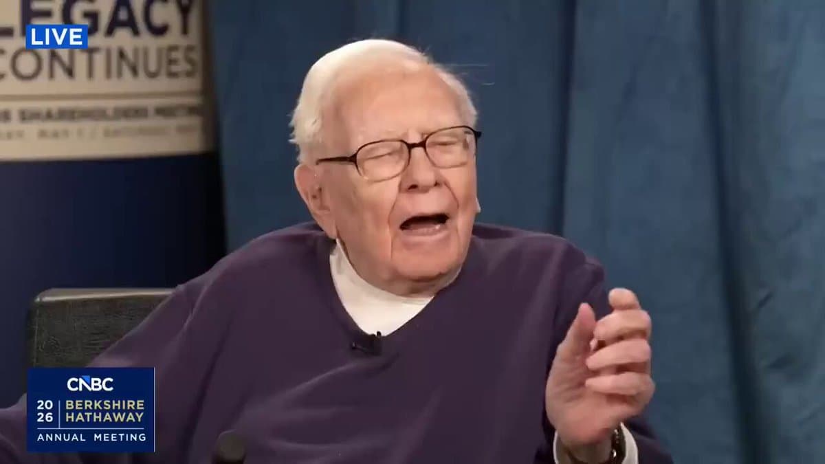 Buffett Sticks to Known Fields, Avoids New Industries
