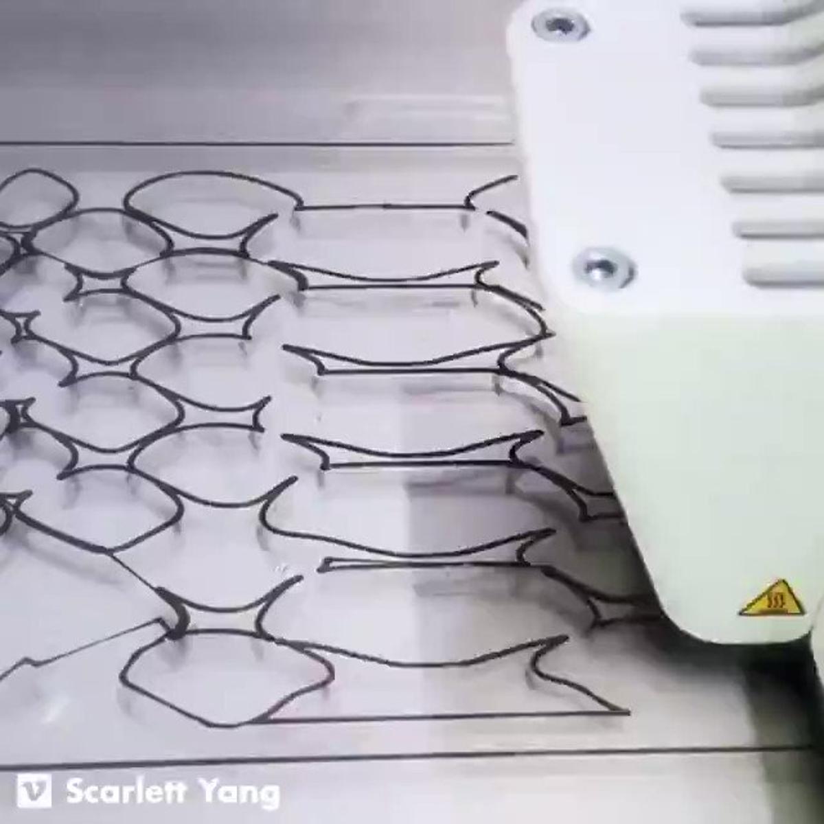 Wear Algae Clothing that Vanishes in 24 Hours