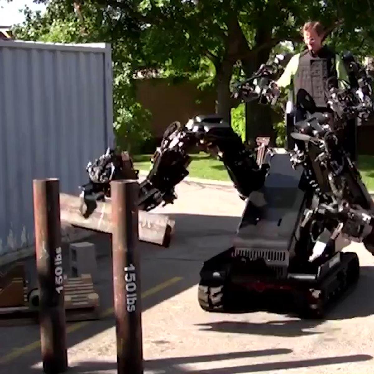 One Operator Lifts Crew‑Level Loads with Sarcos Guardian GT