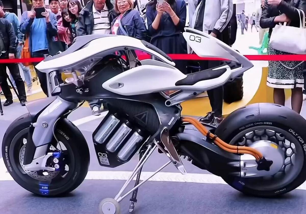 Yamaha's Motoroid 2: Riderless, Self‑Balancing Electric Bike