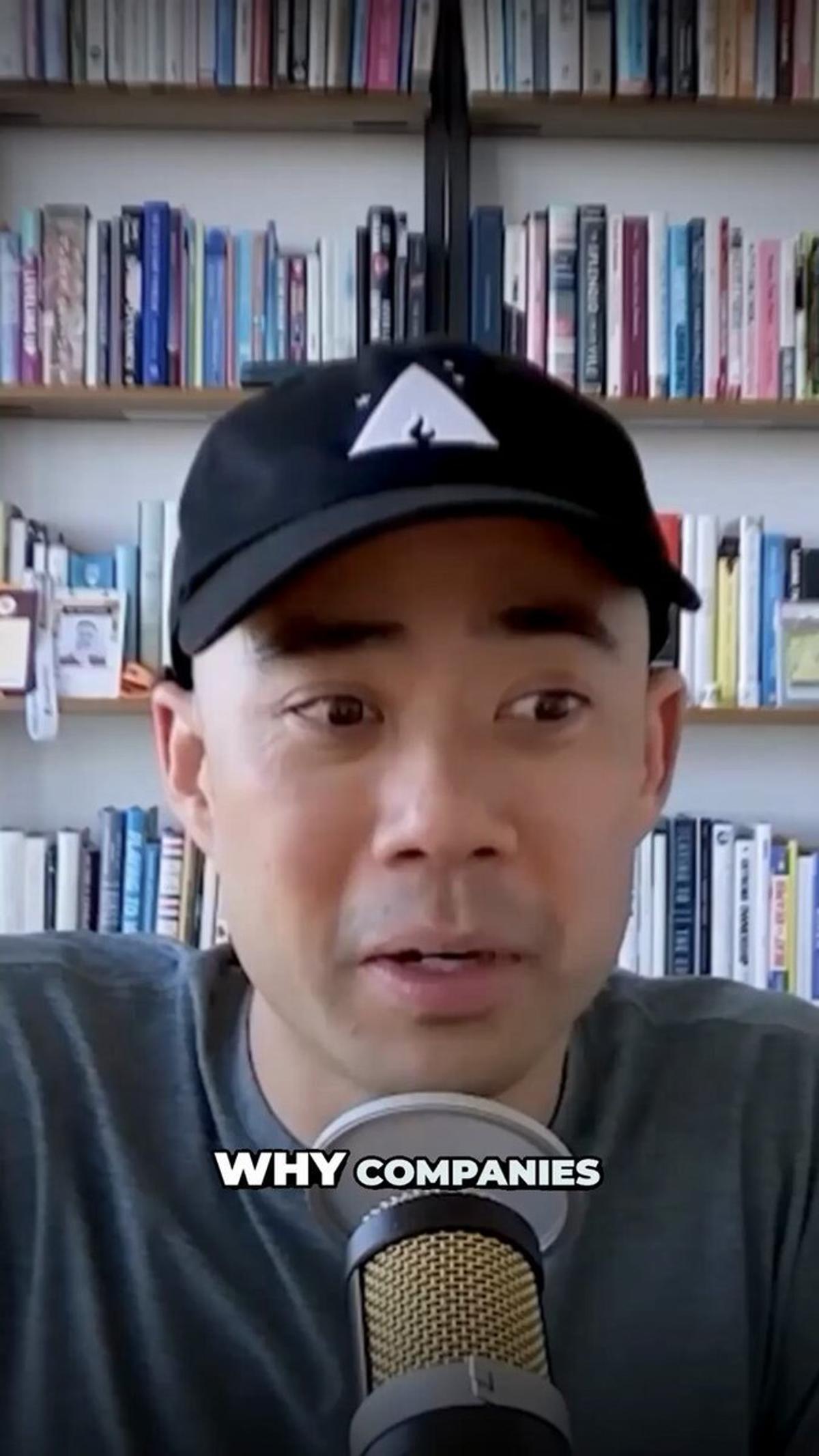 AI-Driven Efficiency Fuels Flat Hiring and Lean Teams