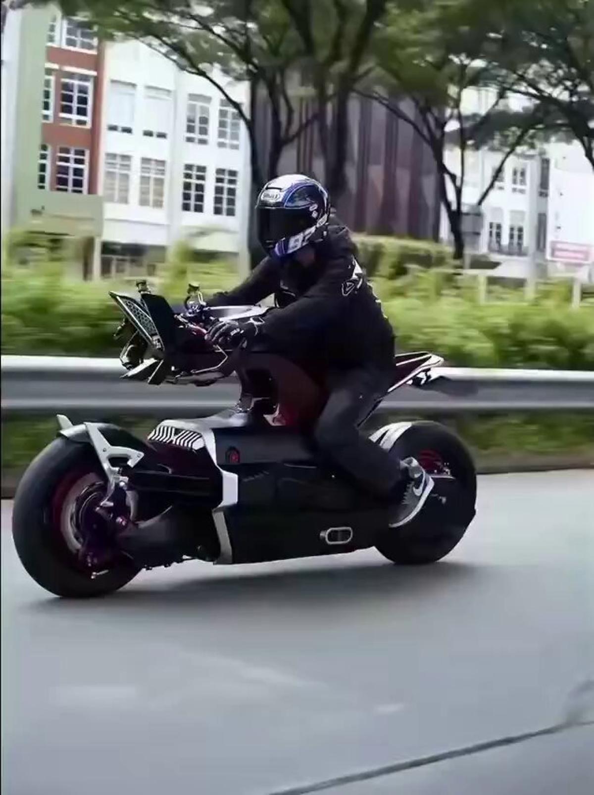 Cyberpunk-Inspired Electric Motorcycle Redefines Future Mobility