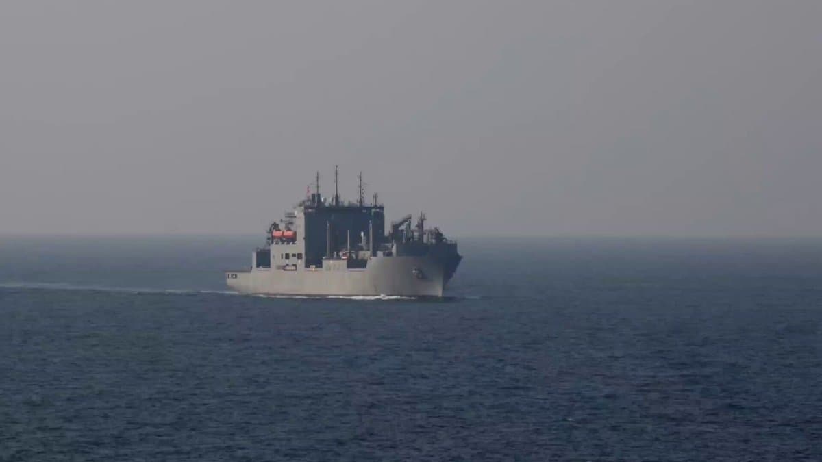 Navy’s Civilian‑manned Sealift Keeps Fleets Fed, Fueled