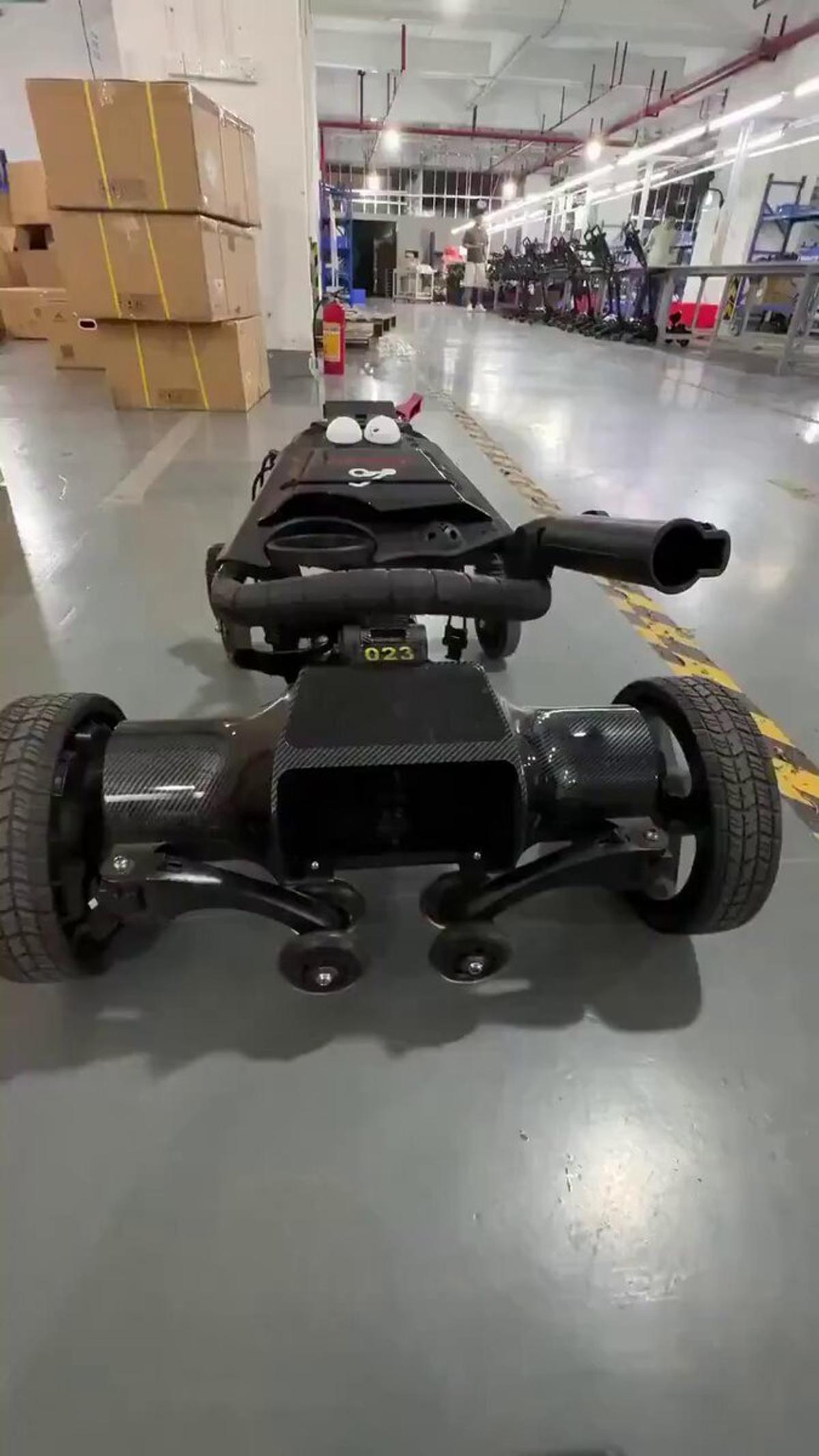 World's Smallest Foldable Smart Golf Cart Unveiled