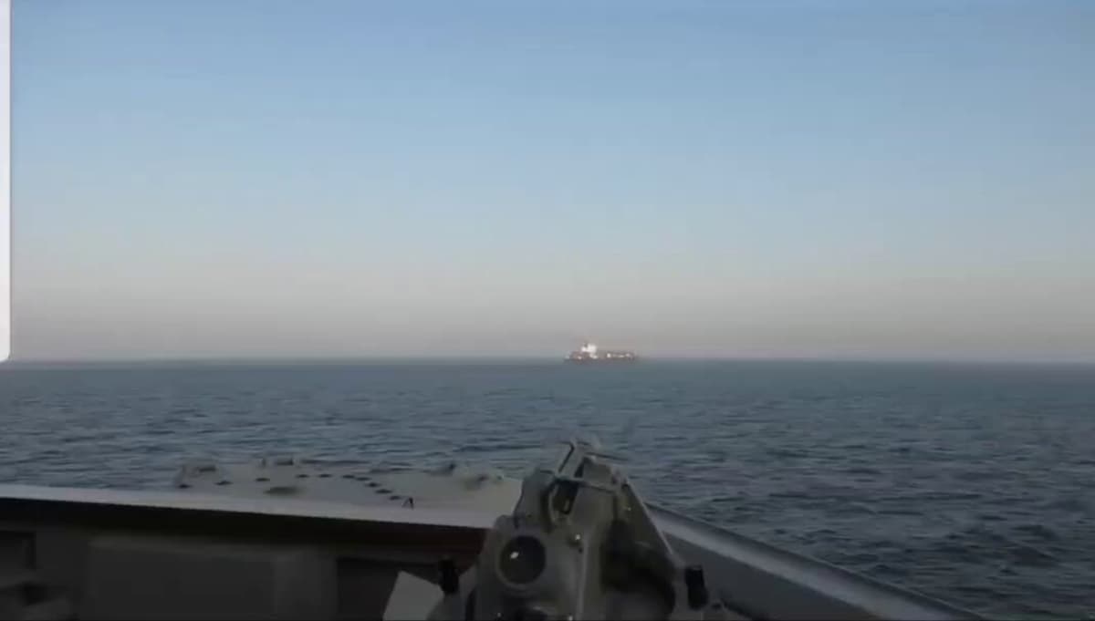 US Warship Fires on Blockade Violator Before Boarding