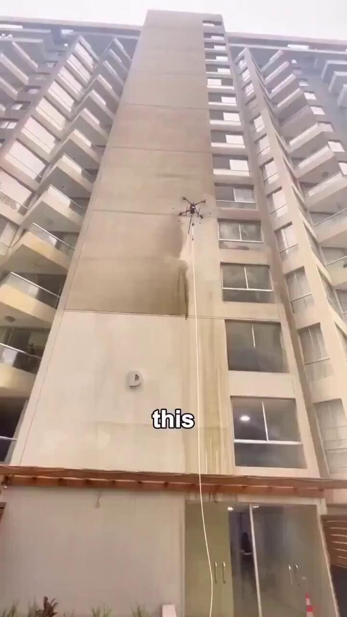 Peruvian Entrepreneur Profits From Drone Facade Cleaning