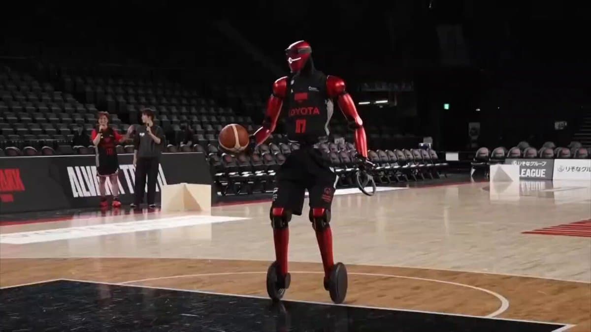 Toyota's CUE7 Robot Scores Free Throws Like Pro