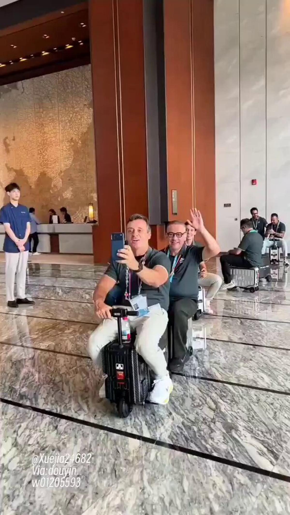 Rideable Suitcase Steals Spotlight at Canton Fair