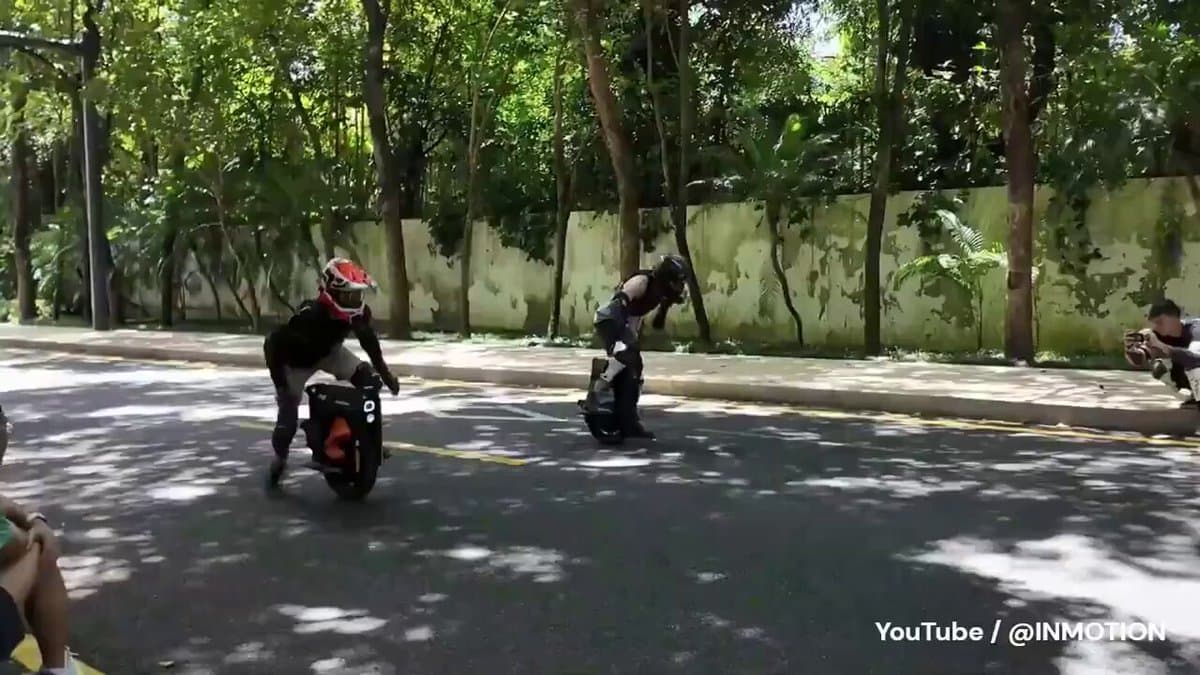 Maneuverable E‑Unicycle Sets New Standard for Mobility