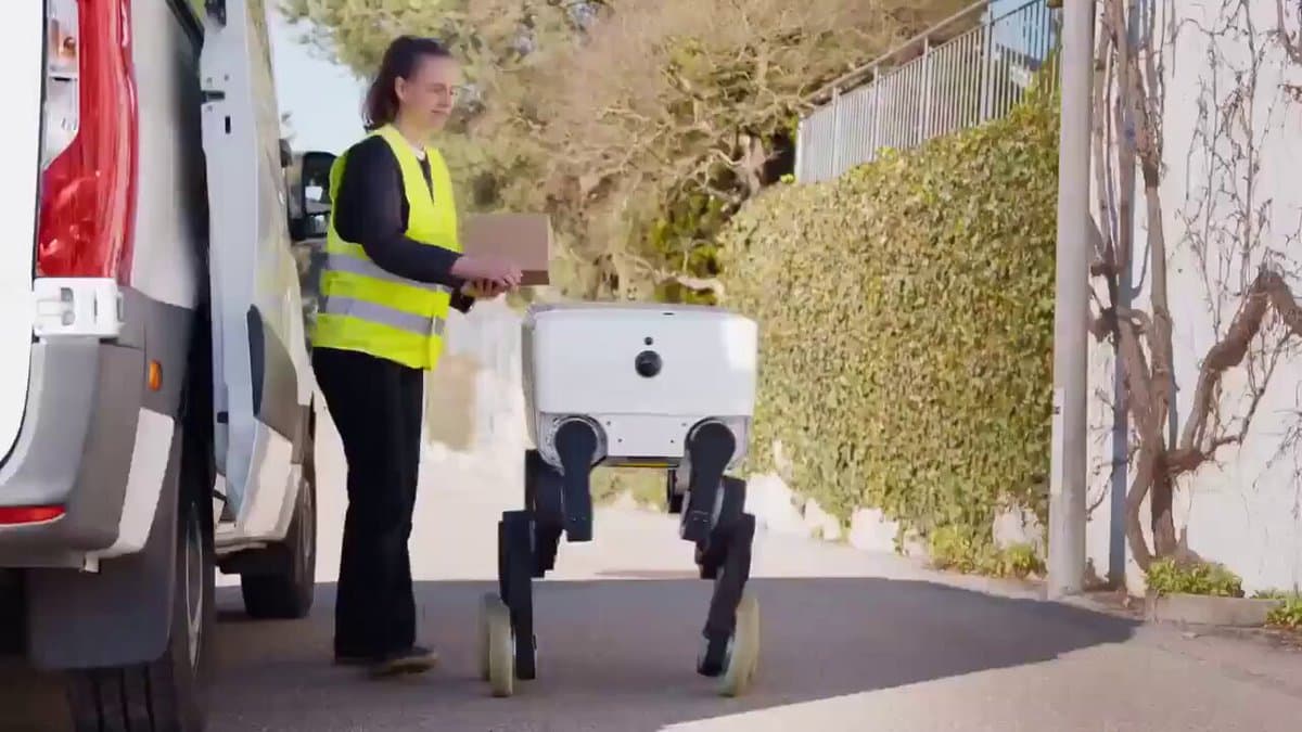 RIVR Robot Sits to Deliver Packages From Below