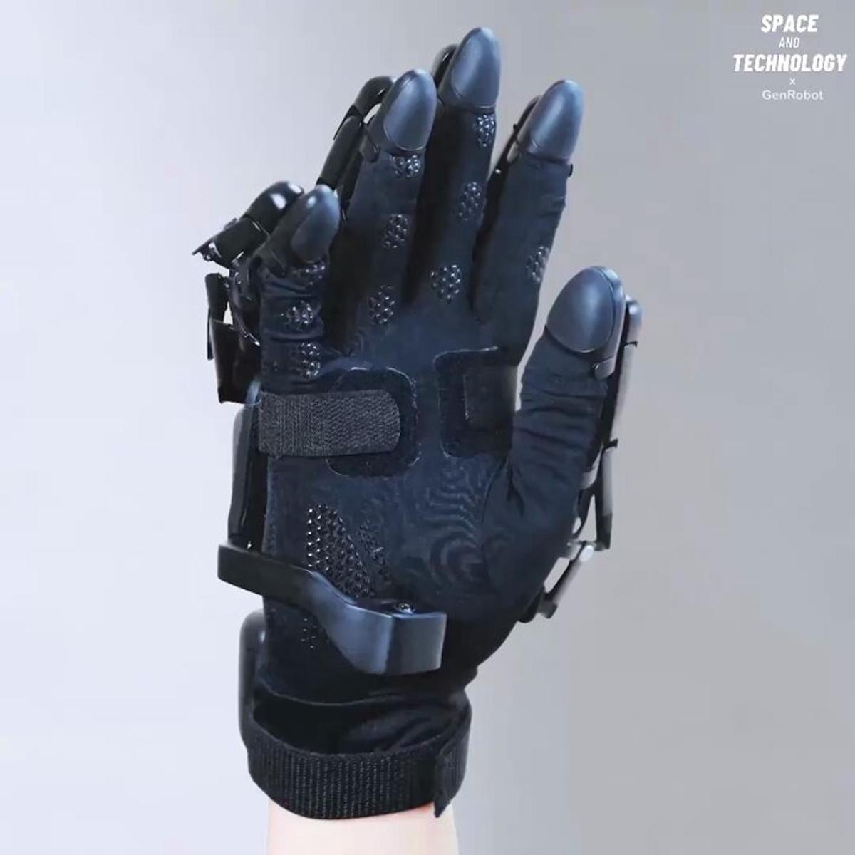 GenRobot Learns Robot Tasks by Observing Human Hands