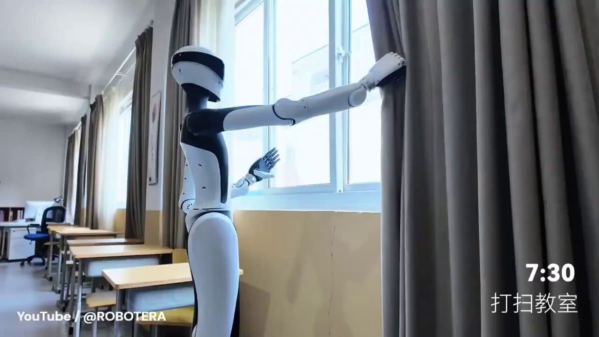 Humanoid Robots Transform Elementary Classroom Learning