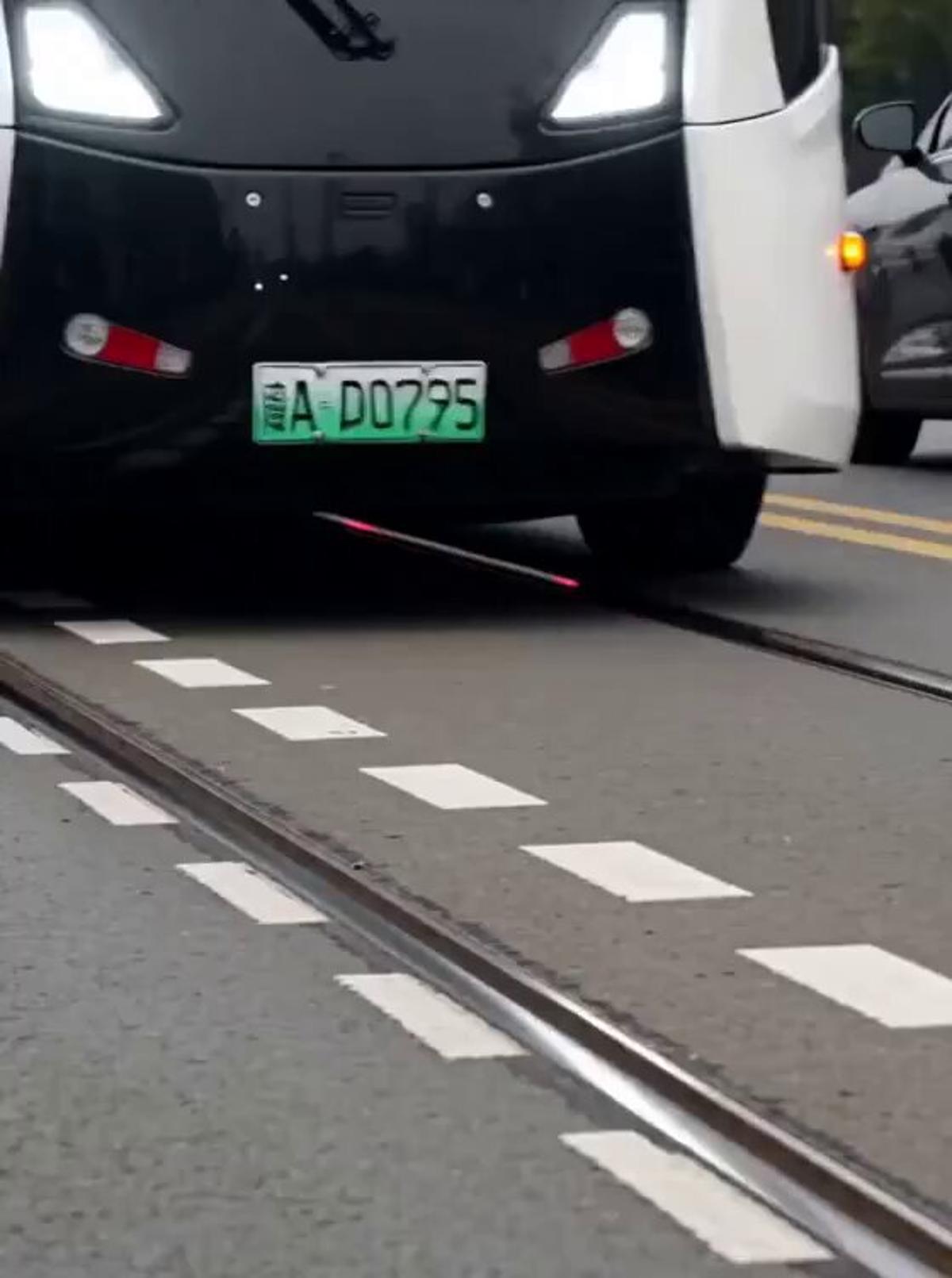 China Launches Rail‑free Smart Train Using Optical Sensors