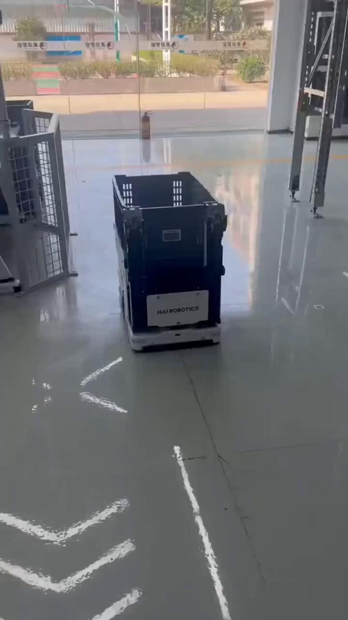 High-Precision Robot Powers Next-Gen Smart Factories