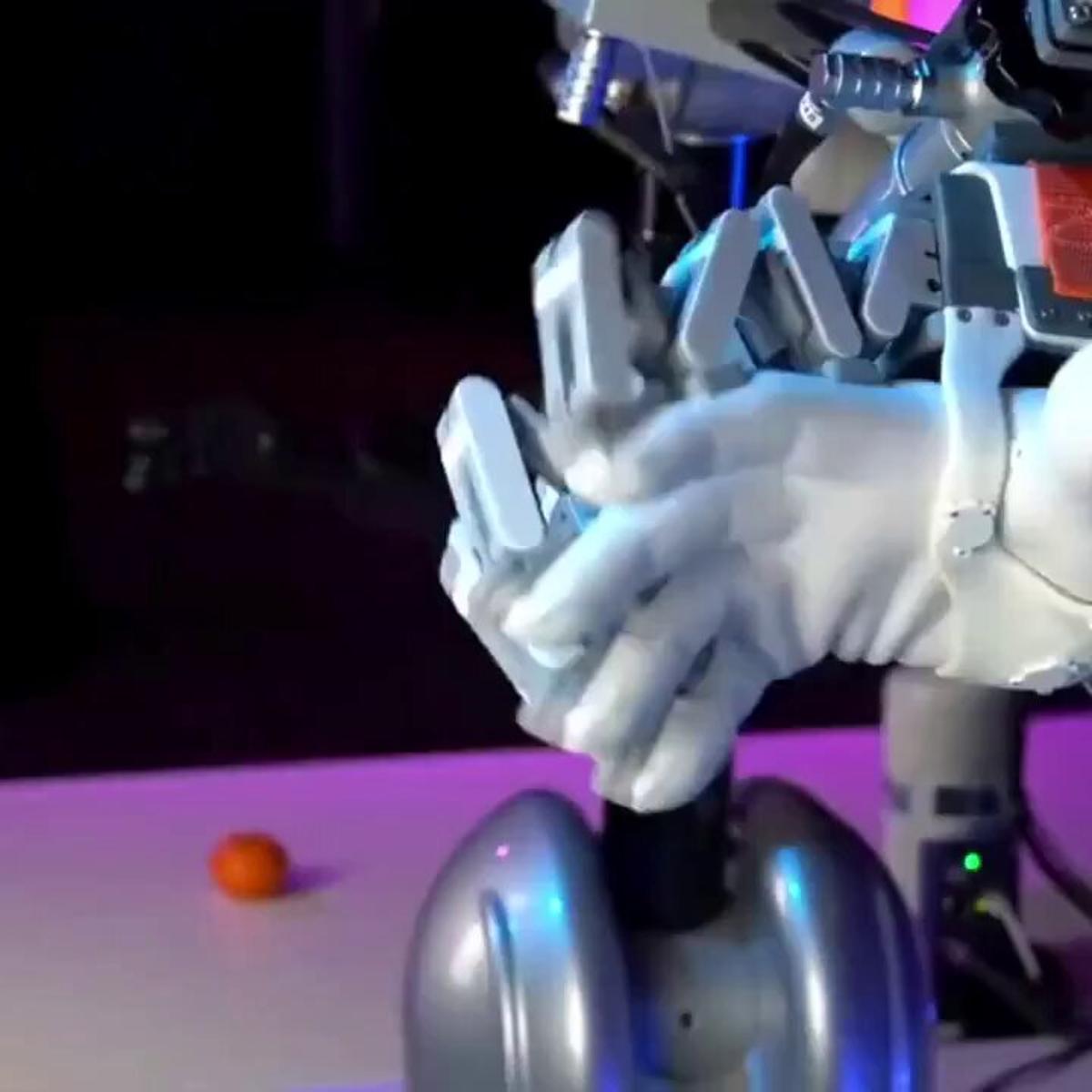 SenseGlove R1 Delivers Force Feedback and Precise Finger Tracking