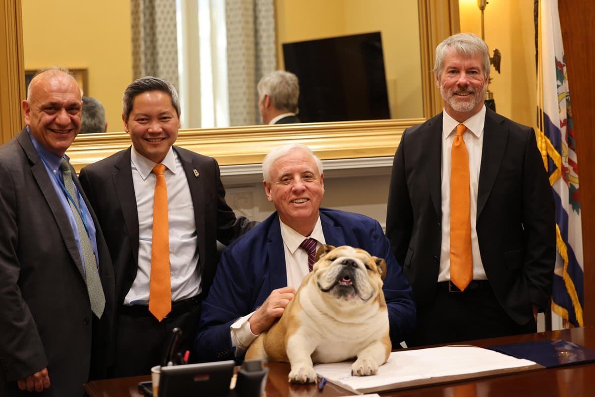 Senator Justice Backs Market Neutrality for Digital Assets