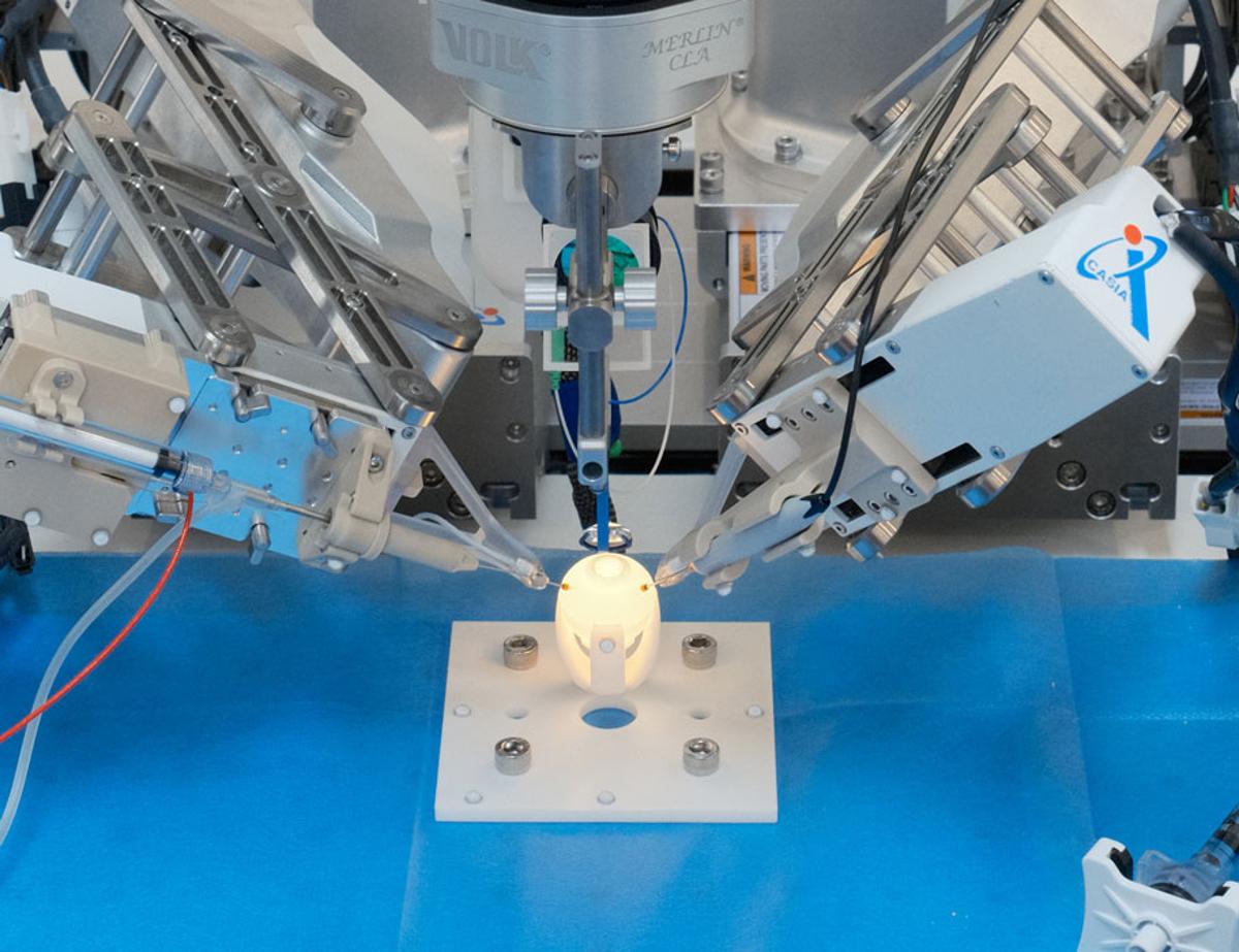 Autonomous Microsurgical Robot Delivers Precise Retinal Injections