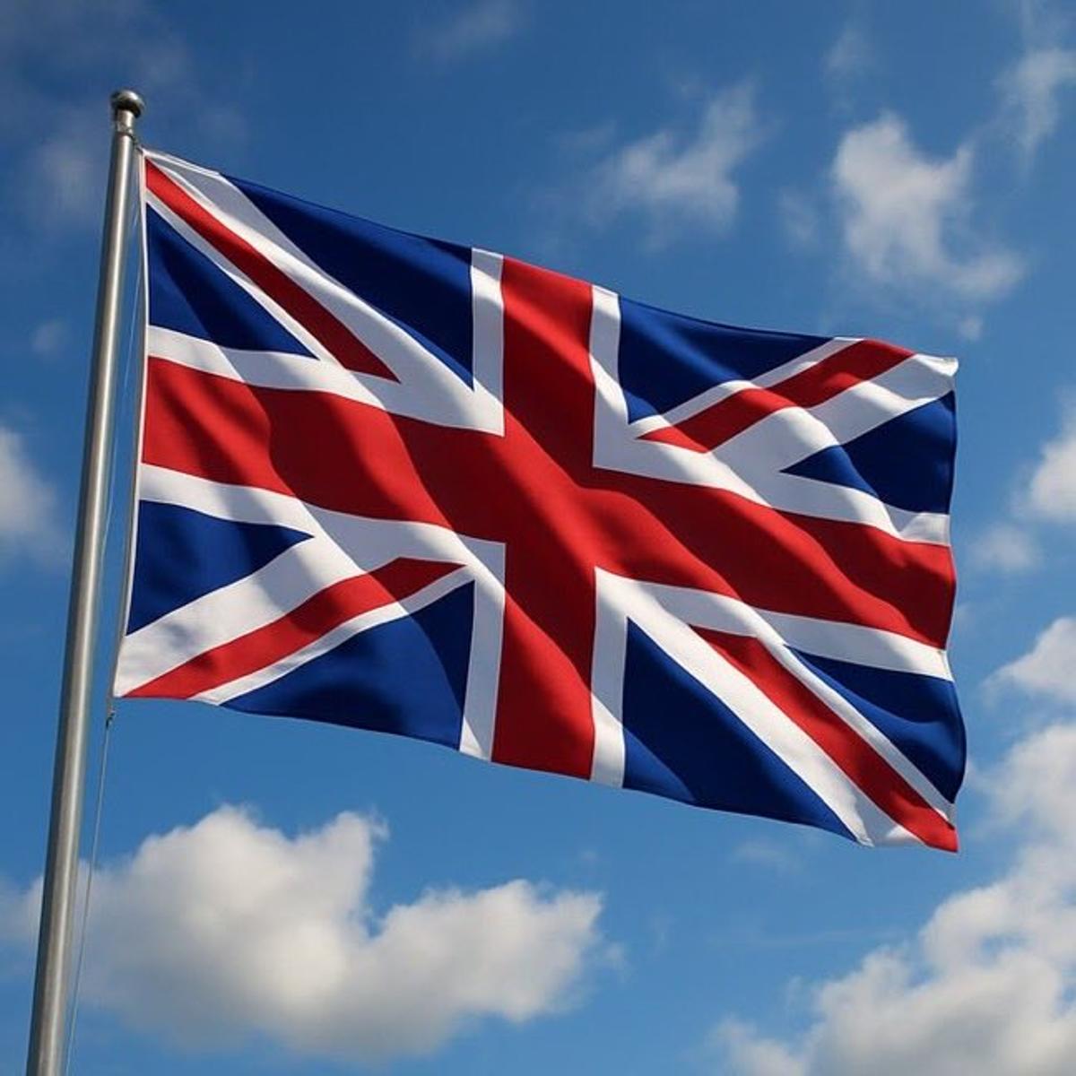 UK Targets 2026 Stablecoin Rules to Match US