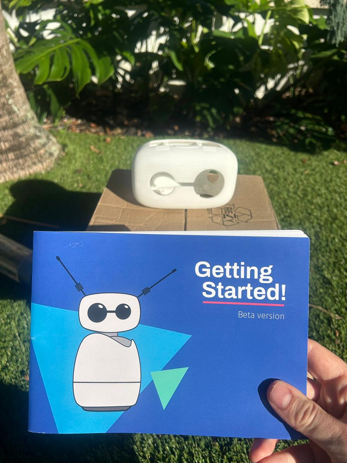 Assembling Reachy Mini Beta with Hugging Face