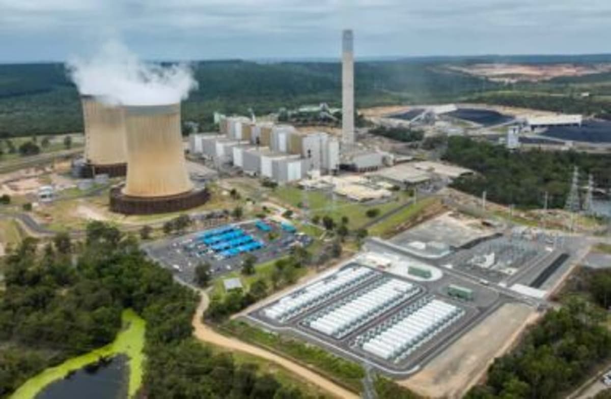 Large Battery Begins Commercial Run Beside Unreliable Queensland Coal Plant