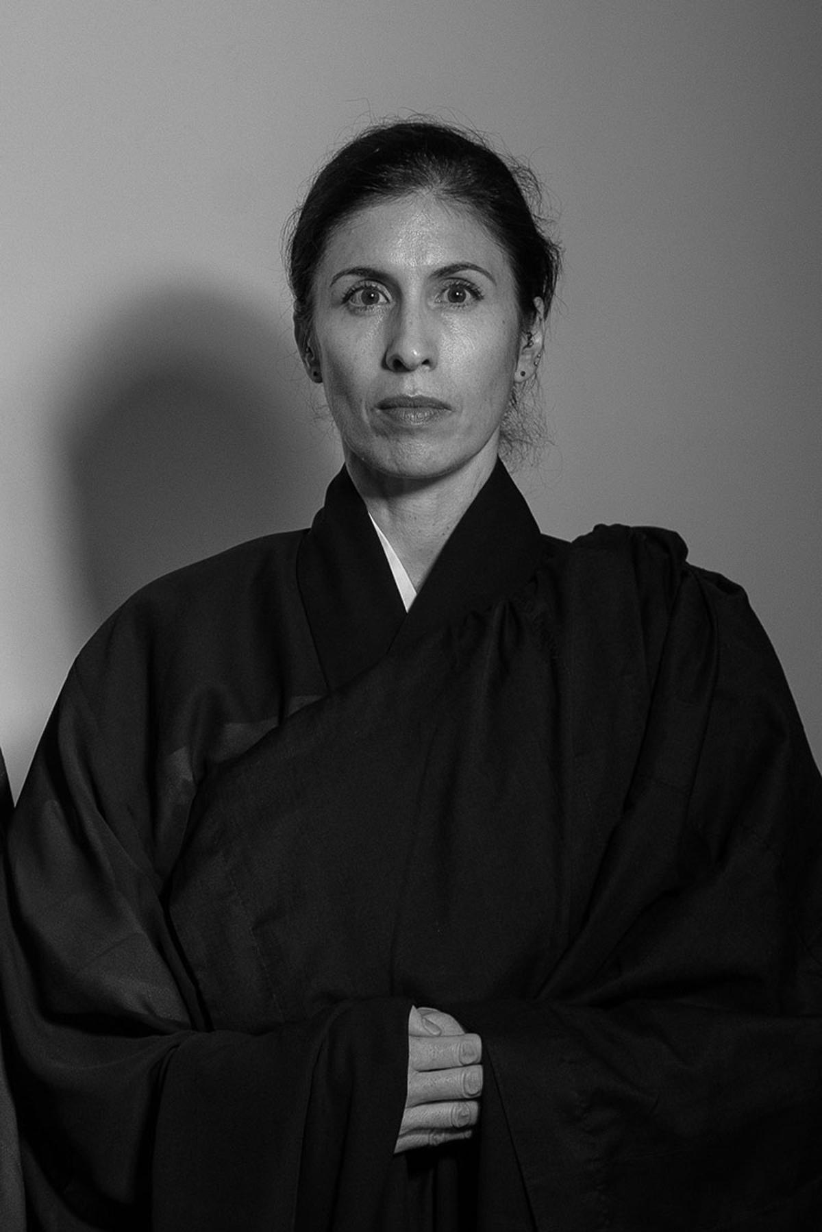 Discover Zen’s Core: Zazen, Posture, Modern Insight