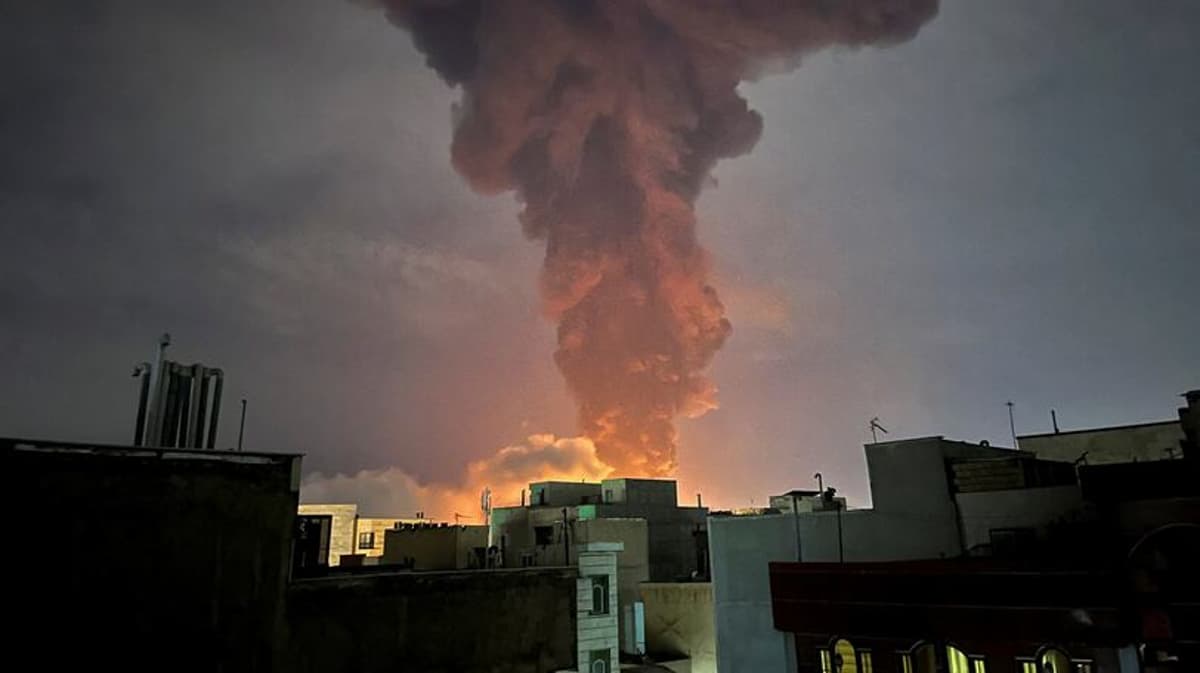 Gulf Nations Navigate Blocked Exports to Keep Energy Flow