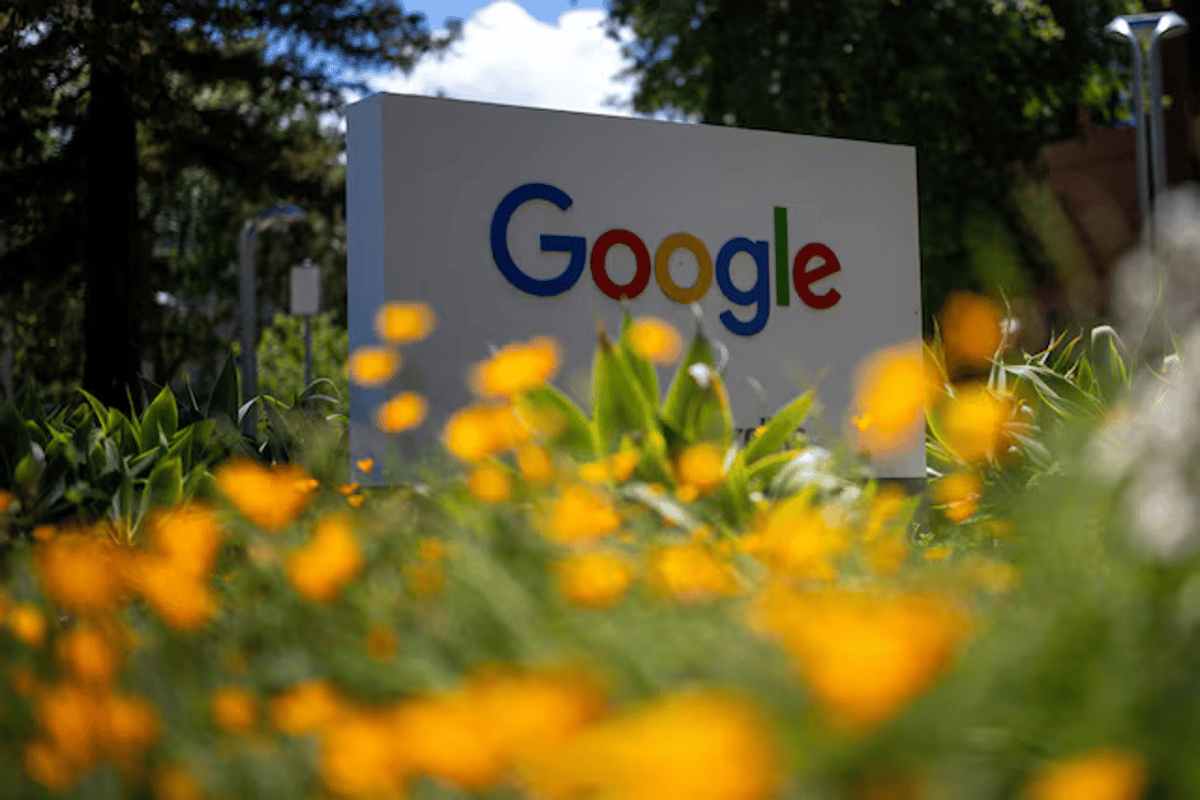 Google to Display Rival Vertical Searches in Europe