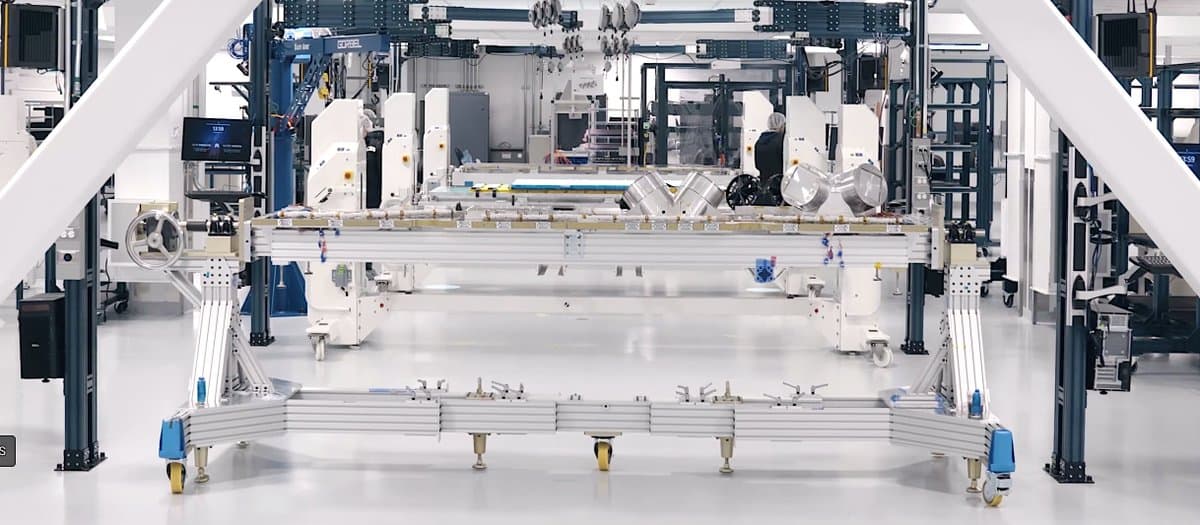 Software-Defined Satellite Factory Opens, First Lightspeed Launches This Year